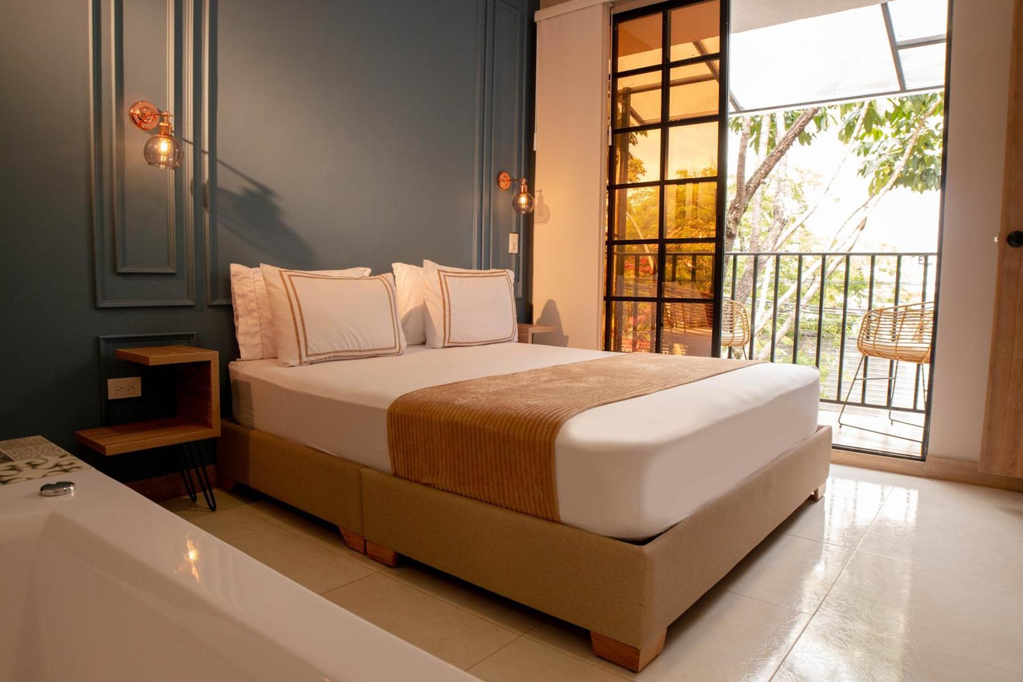 La Casona Hotel Boutique Medellin Exterior photo